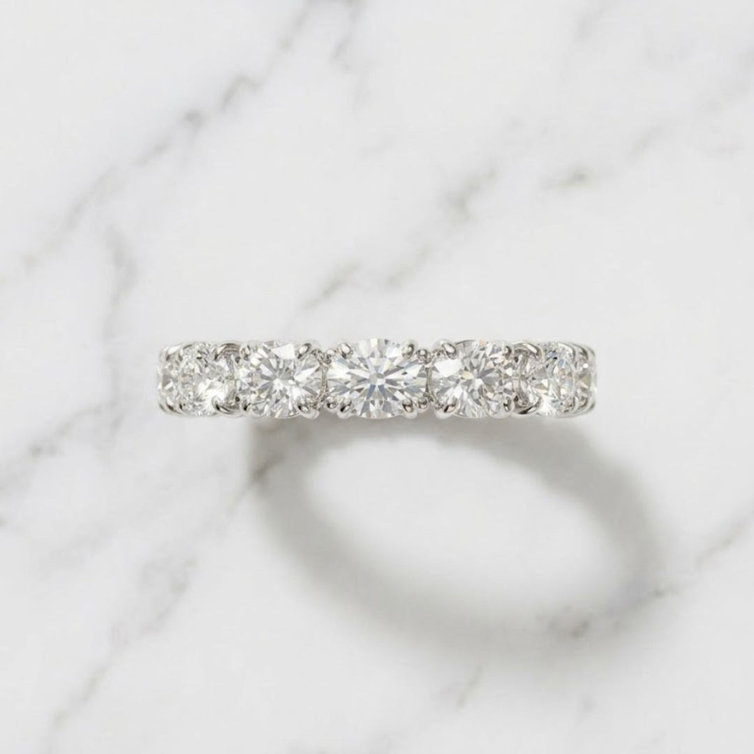 Oval Shaped Wedding Ring, Stackable Diamond Band, Diamond Eternity, Wedding Band, IGI Certified, 18K Solid Gold Wedding Band, Gift for Her