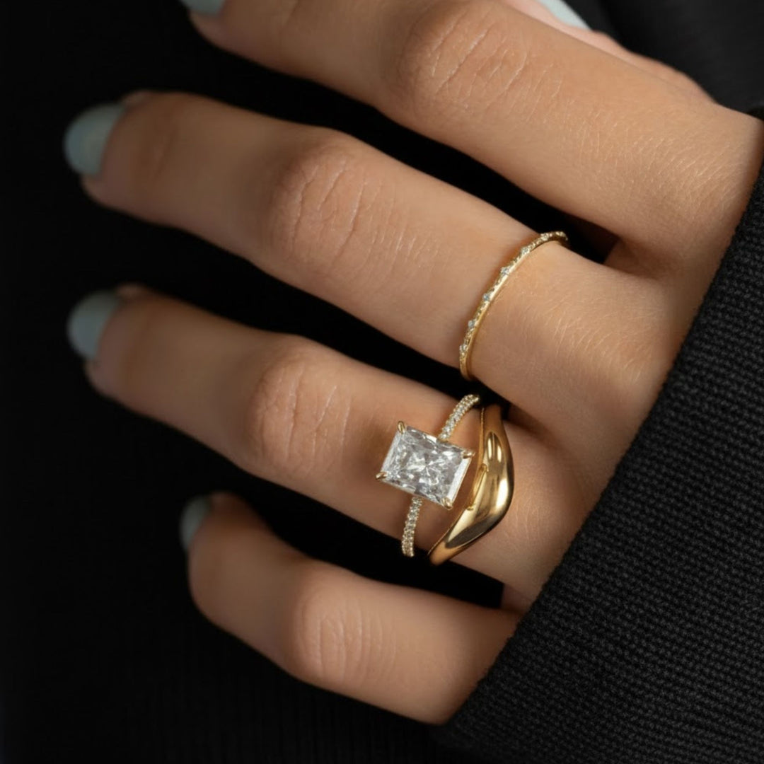 Curved Solid Gold Wedding Band, Minimalist Dainty Stacking Ring, Simple Matching Band for Women, Solid Gold Curved Ring