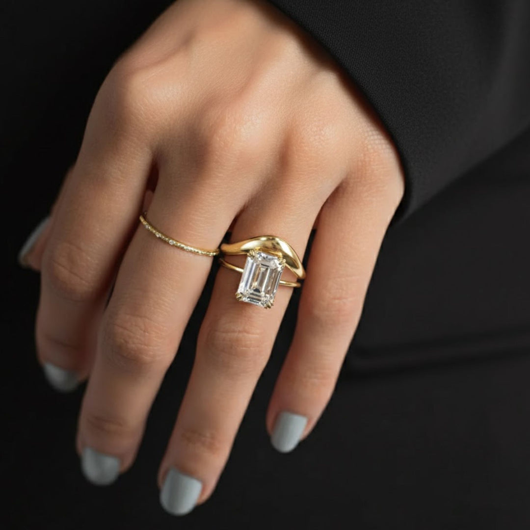 Curved Solid Gold Wedding Band, Minimalist Dainty Stacking Ring, Simple Matching Band for Women, Solid Gold Curved Ring