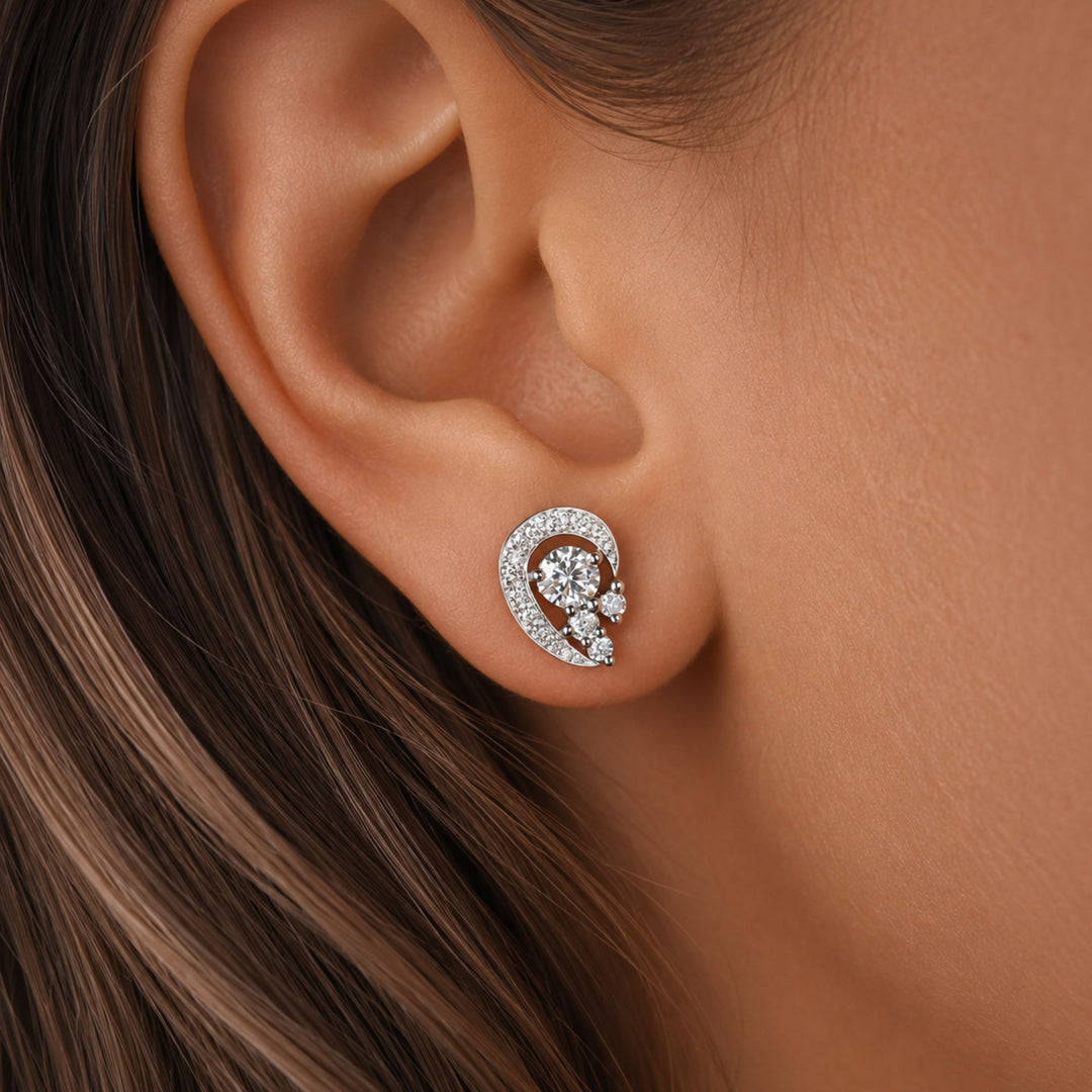 18K Solid Gold & Natural Round Cut Diamonds Hina Mini Meander Earrings