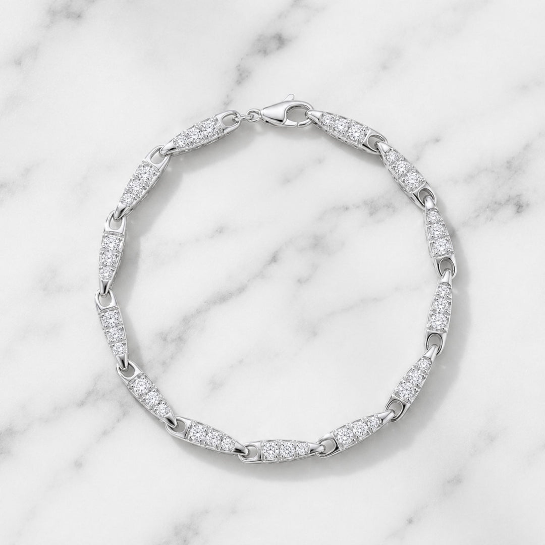 18K Solid Gold & Natural Round Cut Diamond Millie Bracelet