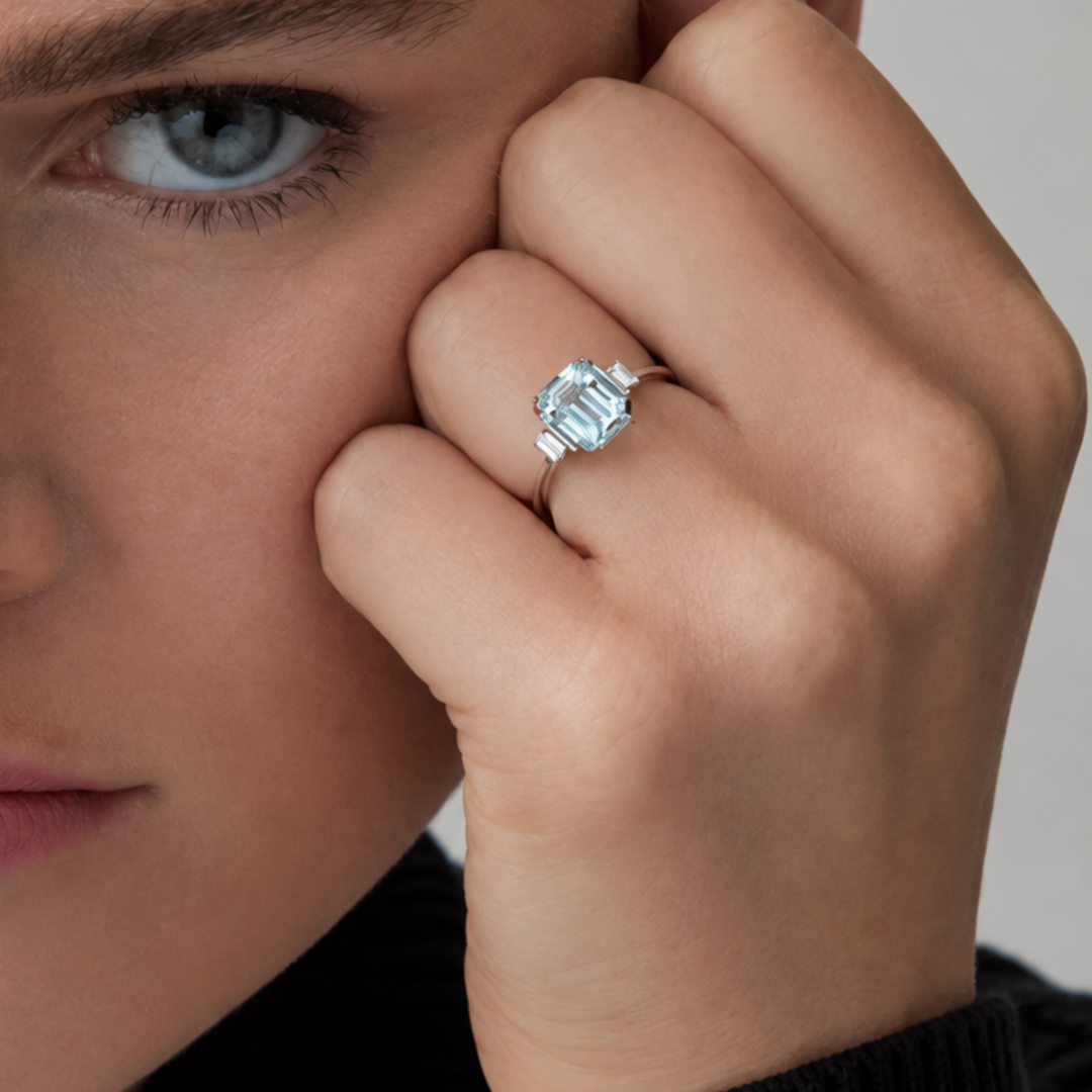 3.83 carat Natural Madagascar Aquamarine Ring, 18K Solid Gold