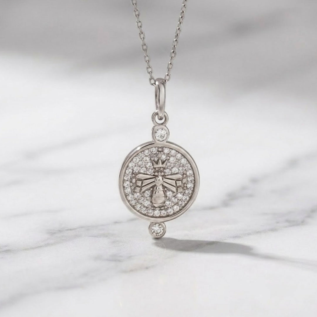 14K Solid Gold Queen Bee Necklace, Pavé Diamond Bee Pendant, Unique Round Pendant, Luxury Gift for Her