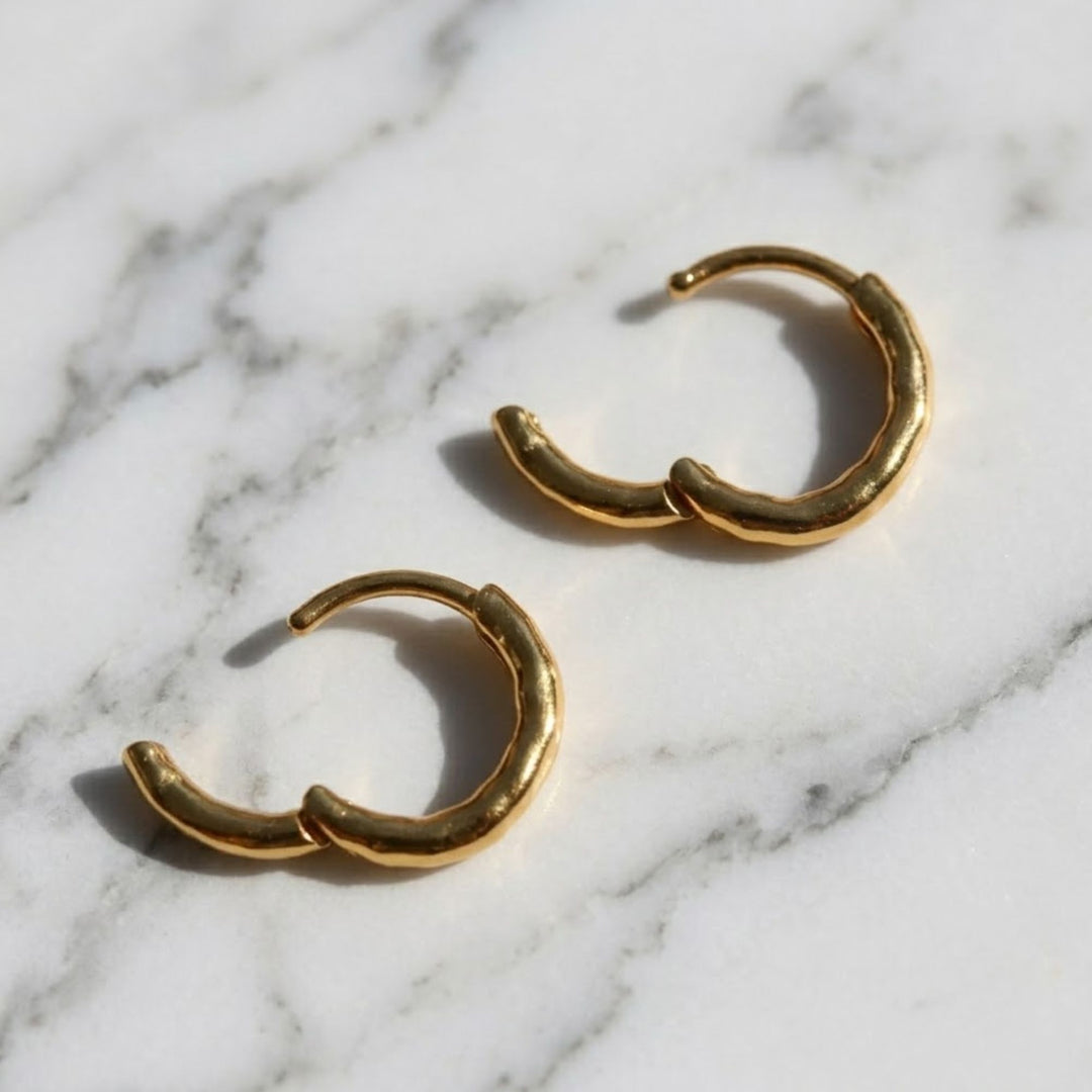 Gold Huggie Earrings, Small Hoop Earrings, Dainty Gold Hoops, Minimalist Jewelry, Everyday Gold Earrings, 14K solid Gold