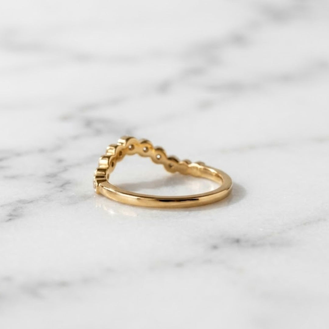 Diamond Bezel Curved Wedding Band | Graduated Bezel Ring | Bubble Diamond Band | Gold Stacking Ring | Bridal Wedding Band | Gift For Her
